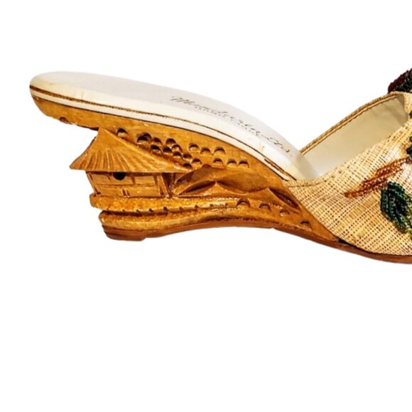 1960s Vintage Never Worn Wooden Carved Tropical Wedge Shoes Sandals With Beads 7 - Picture 5 of 9